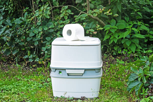 Best Porta potty rental near me  in Omro, WI